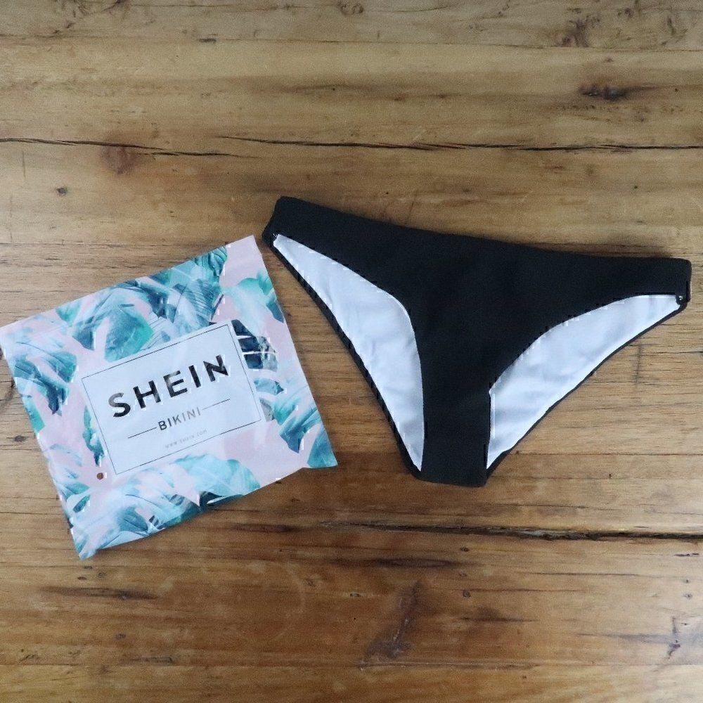 SHEIN BLACK LOW RISE RIBBED BIKINI SWIM BOTTOMS WOMENS SIZE LARGE NWT